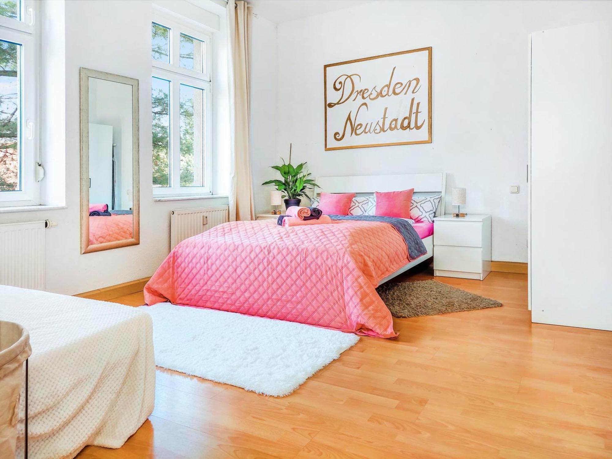 Bis 6 Personen - Helle, Ruhige Whg, 2 Baeder, Dd Neustadt, Top Lage Dresden Exterior foto